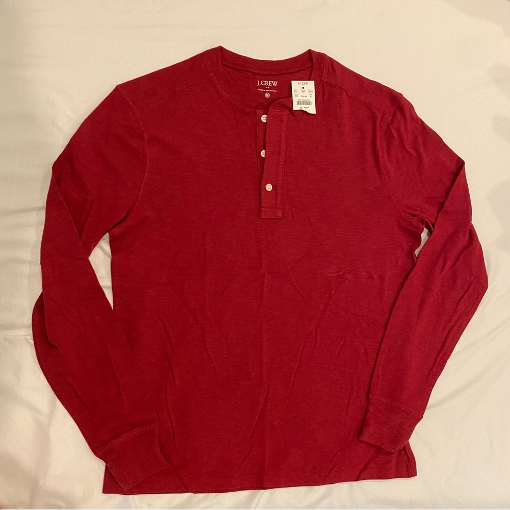 J. Crew Men’s long sleeve Henley tee - NWT - size M - dark red (color code ROC)